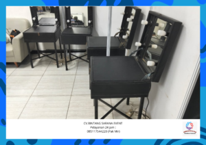 Rental Meja Kaca Rias Portable Hitam Area Jakarta