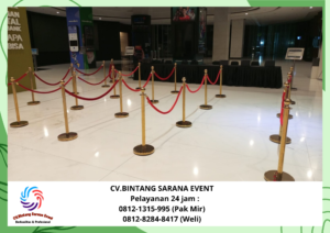 Rental Toilet Portable Tiang Antrian VIP Tali Bludru Merah